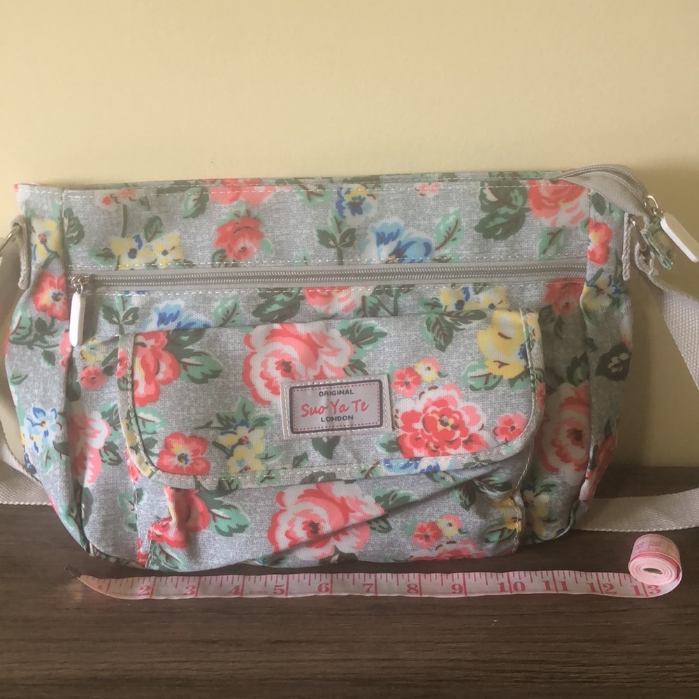 Floral crossbody purse - Picture 2 of 5